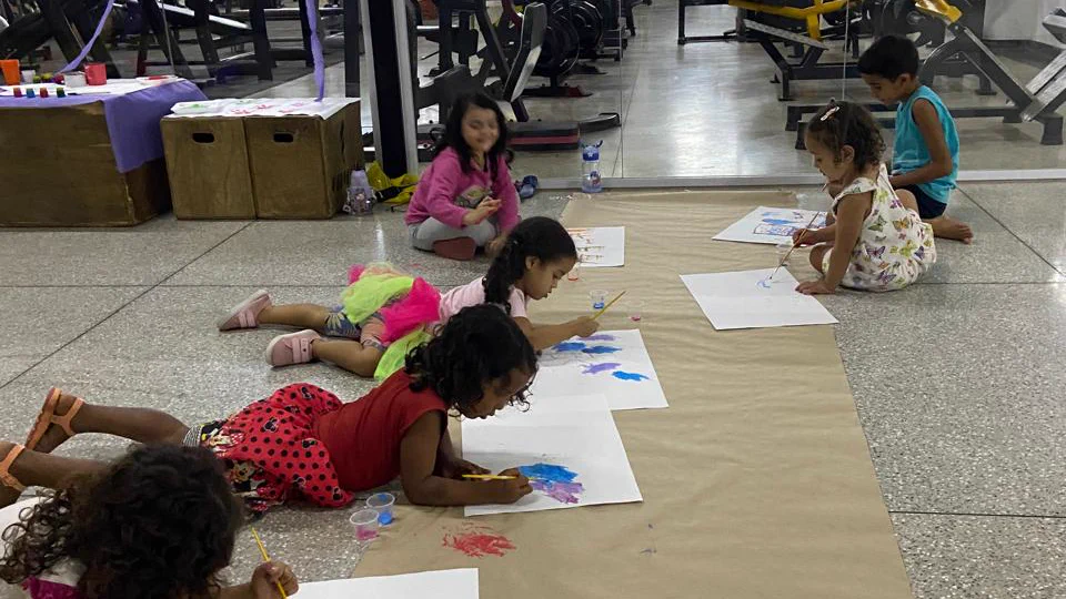 Brinquedoteca climatizada com playground e monitoria para crianças